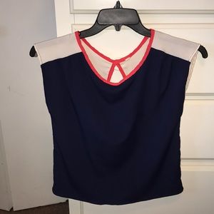 Cute women’s top 💋